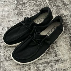 Black hey dude wendy slip on